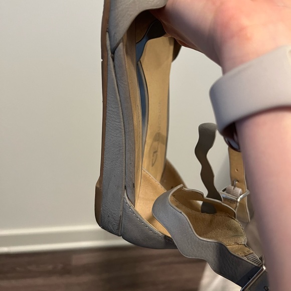 Grey pointed toe flats - Picture 6 of 6